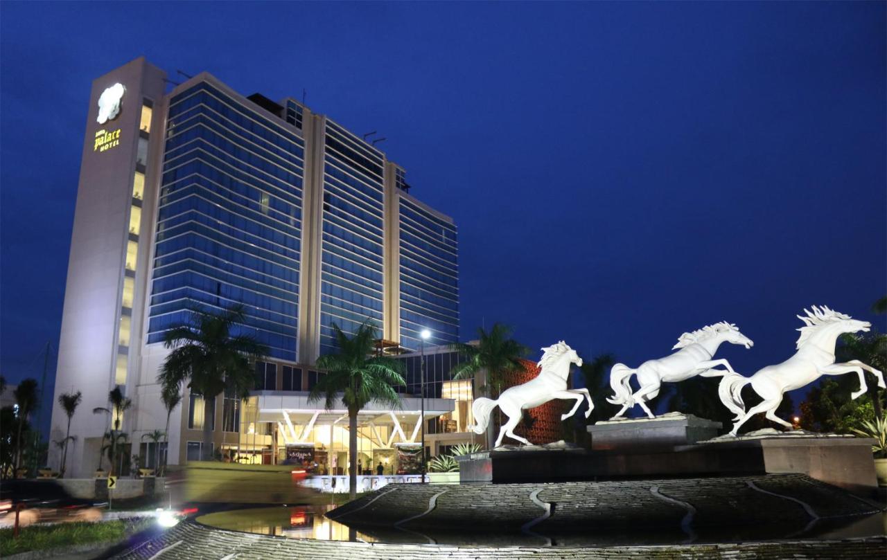 Java Palace Hotel Cikarang.jpg
